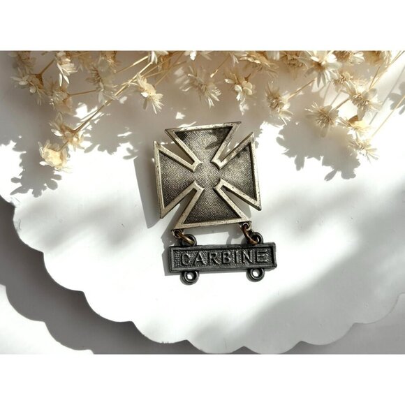 Sterling U.S. Army Carbine Marksman Badge Charm Silver Iron Cross Brooch Pin - Picture 4 of 9